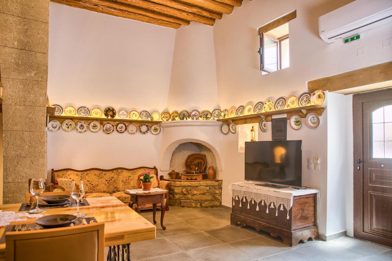 Stone Arch Villa Malona Village Luaran gambar