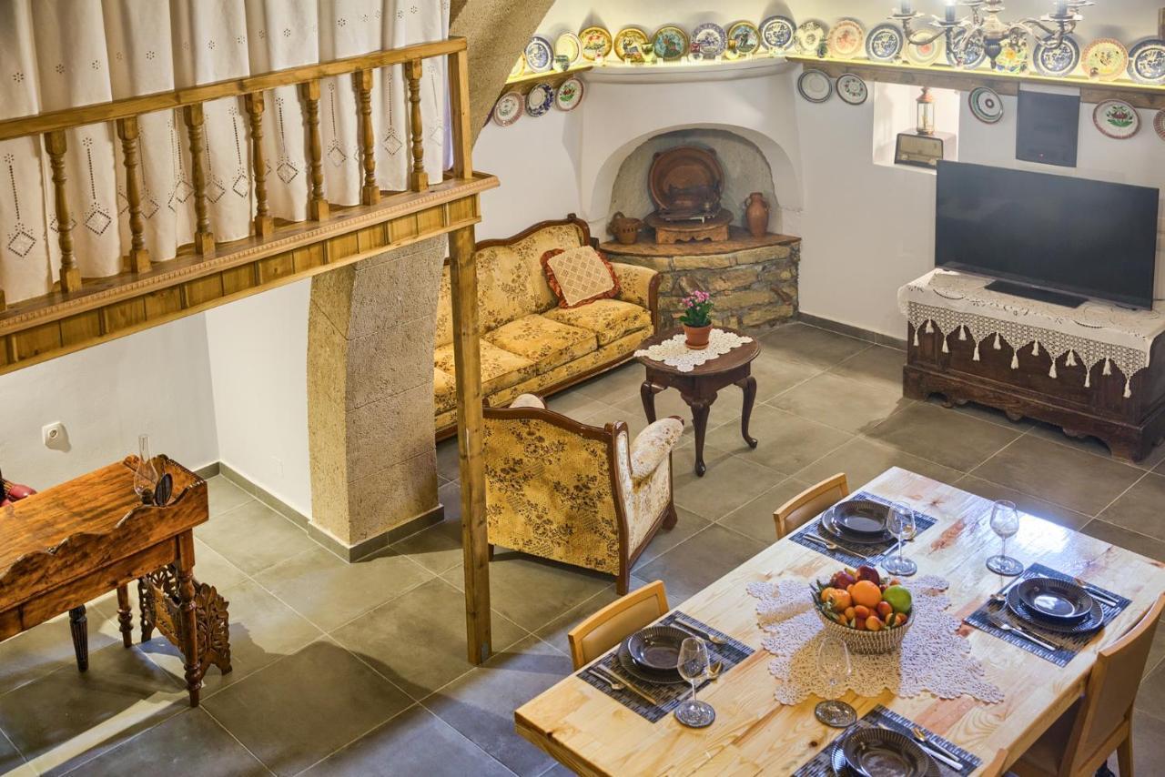 Stone Arch Villa Malona Village Luaran gambar